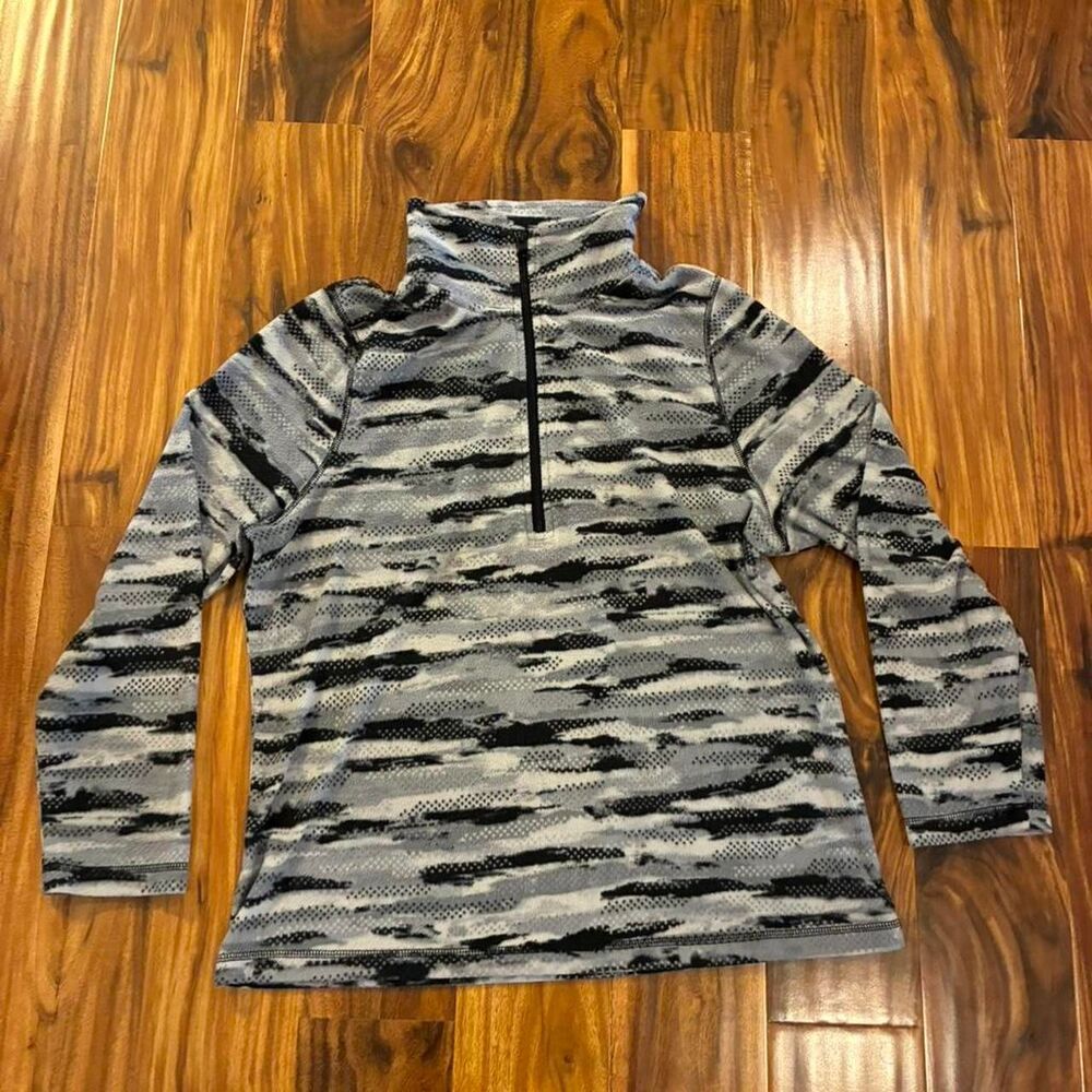 Women’s large Everlite 1/4 zip long sleeve‎ black and grey sweatshirt turtleneck